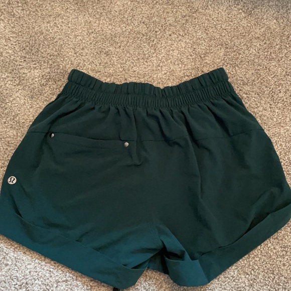 Forest green Lulu lemon shorts - Picture 2 of 3